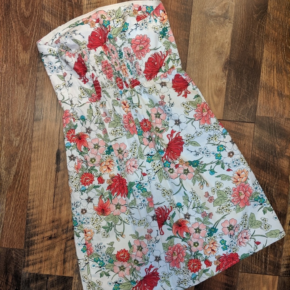 OLD NAVY STRAPLESS FLORAL WHITE DRESS - Picture 6 of 8